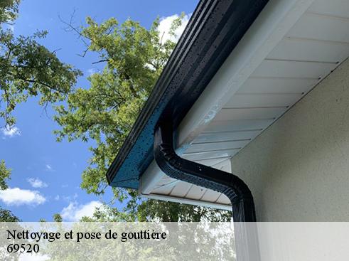 Nettoyage et pose de gouttière grigny-69520 BOUHNACH Couverture